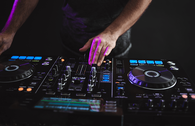 Experience Electrifying Techno Music